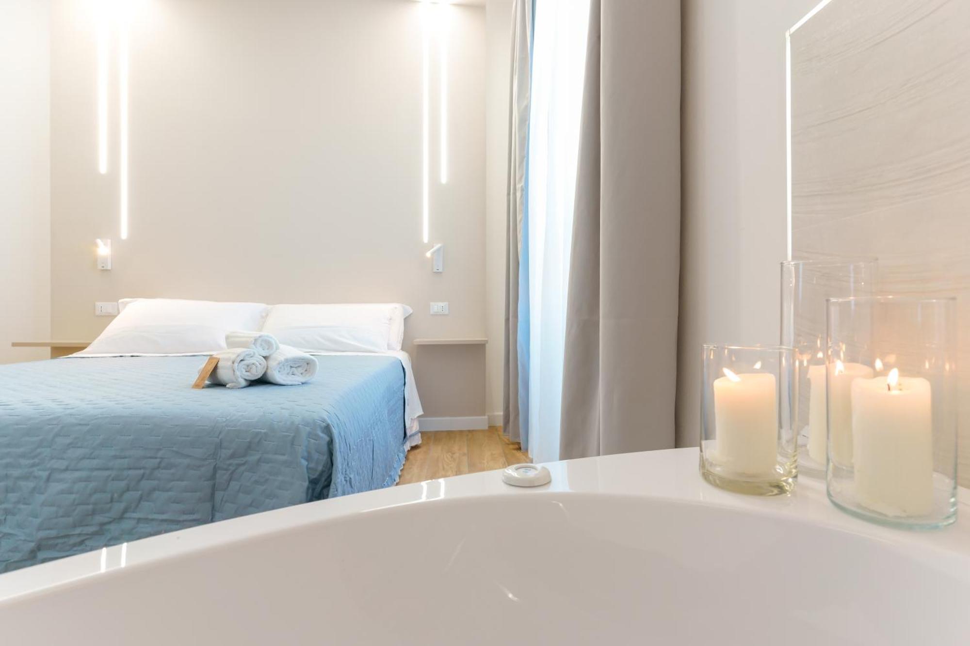 Doppelzimmer mit Whirlpool-Badewanne